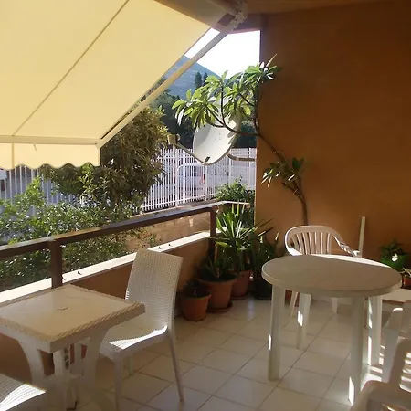 Apartament Nest Apollo *